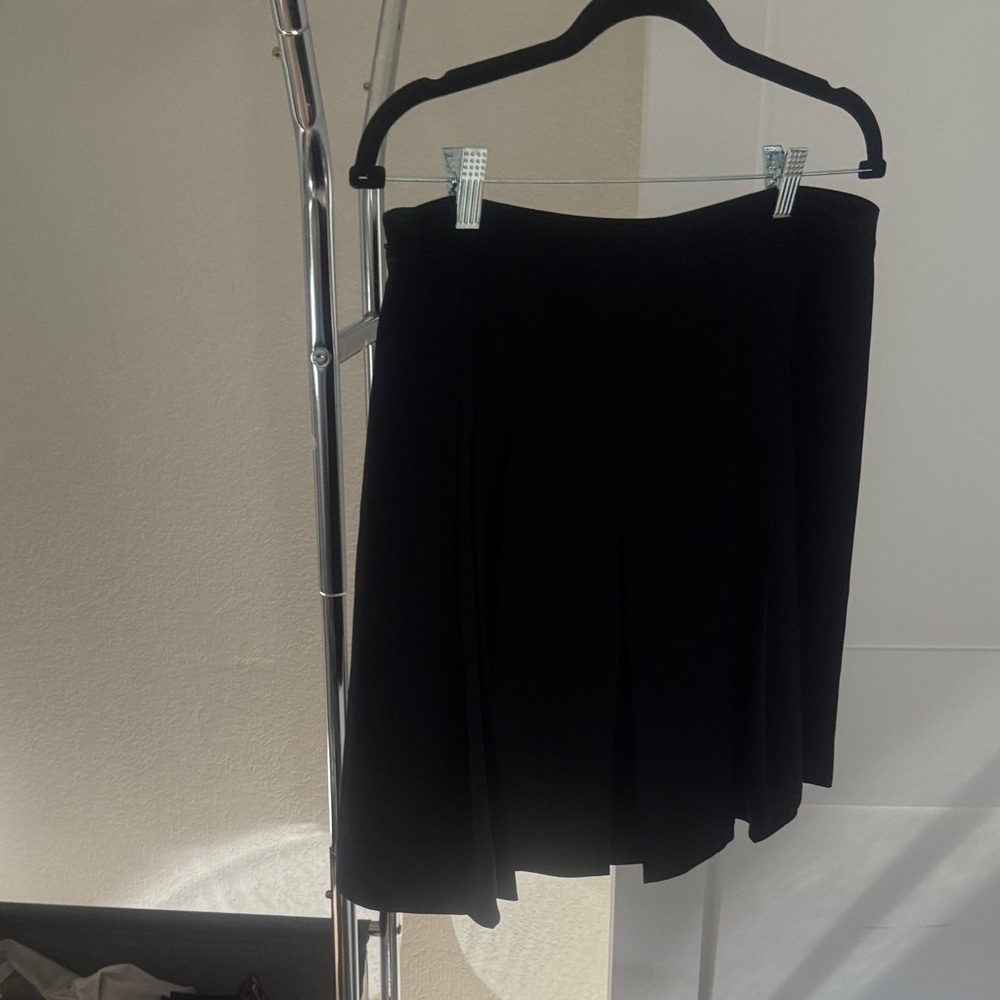 Tory Burch pleated Golf Skirt.
